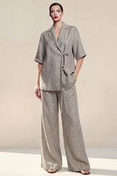 Notched Lapel 2 Piece Grey Women's Linen Suits with Half Sleeves